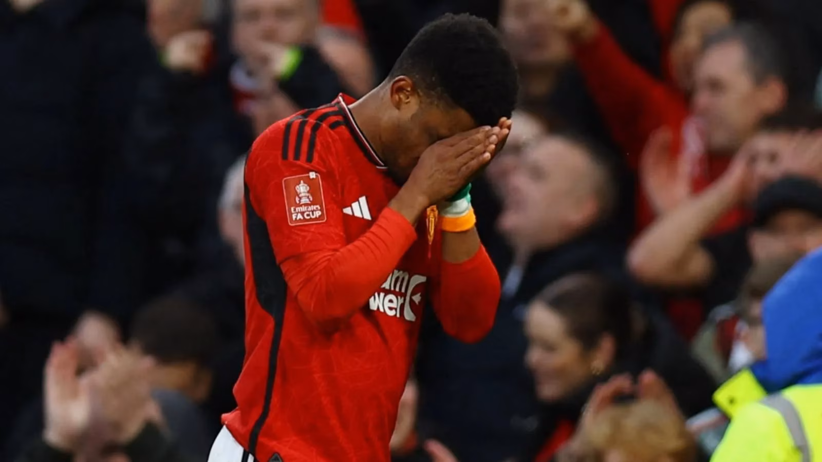 amad-diallo-s-wild-forgotten-yellow-card-story-after-united-s-fa-cup-win-image-0