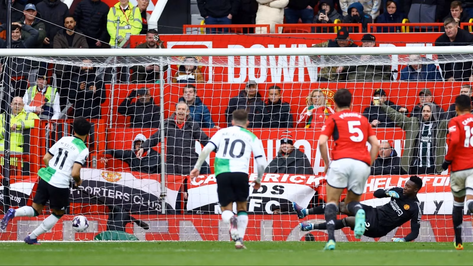 referee-dermot-gallagher-backs-liverpool-s-late-penalty-call-vs-man-united-in-2026-review-image-0